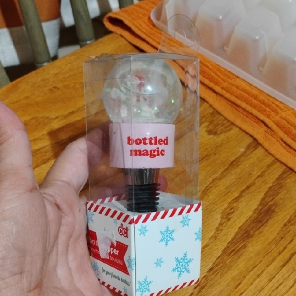 DCI Christmas Bottle Stopper